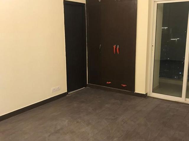 House for rent in Sector 34, Noida