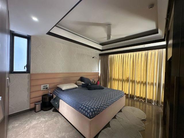 Flat for rent in Lower Parel, Mumbai City District