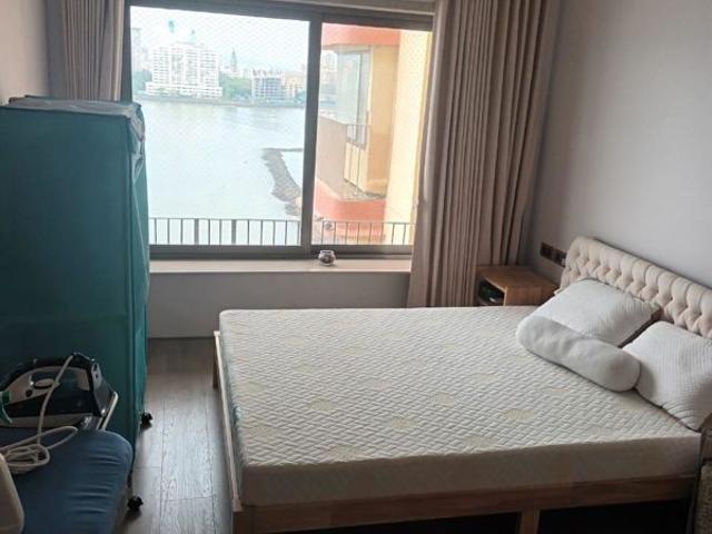 Flat for rent in Colaba, Mumbai City District
