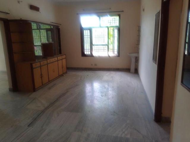 Flat for rent in Ward 13, Chandigarh