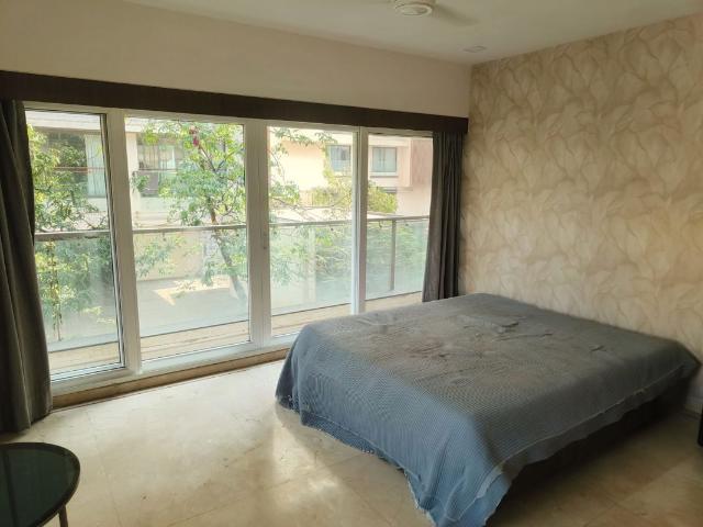 Flat for rent in Juhu, Mumbai