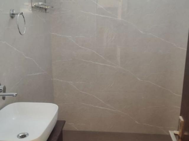 Property for rent in Deri
