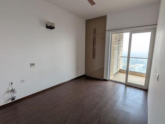 Flat for rent in Hazipur, Noida