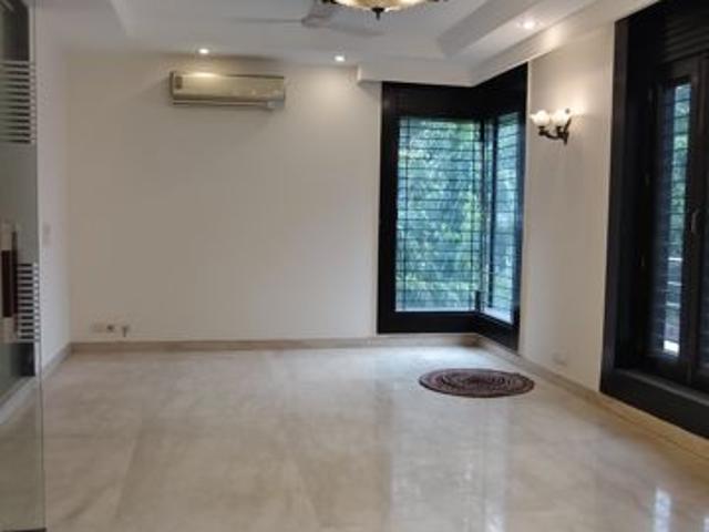 Property for rent in Deri