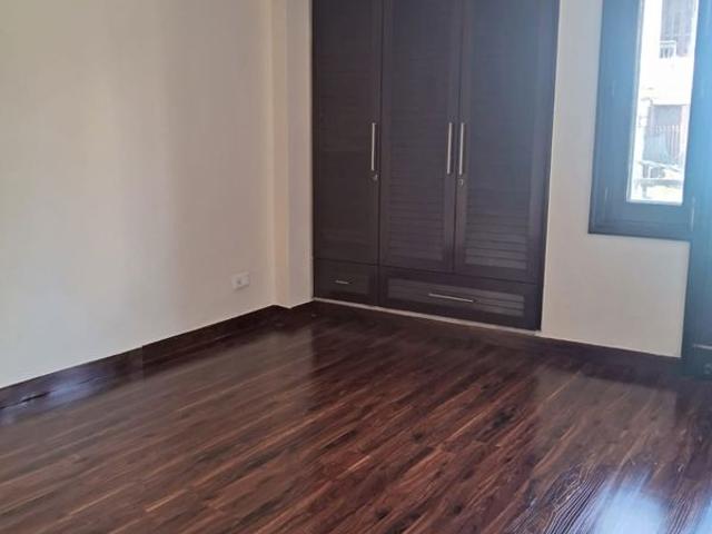Property for rent in Deri