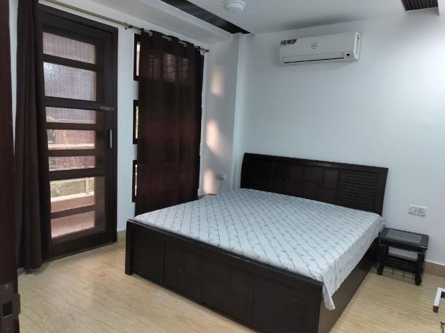 Property for rent in Deri