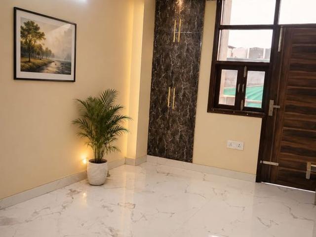 Property for rent in Mehrauli, Delhi