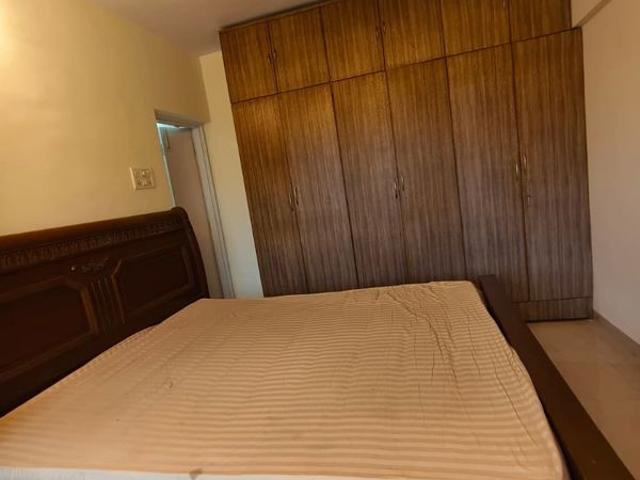 Flat for rent in Jogeshwari West, Mumbai