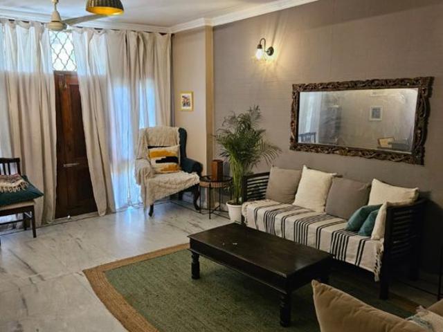 Property for rent in Deri