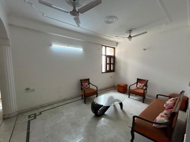 Flat for rent in Kamla Nagar, Delhi