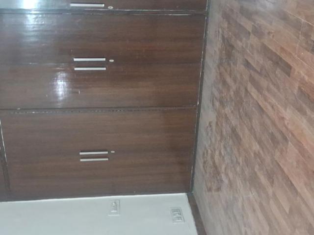 Flat for rent in Deri