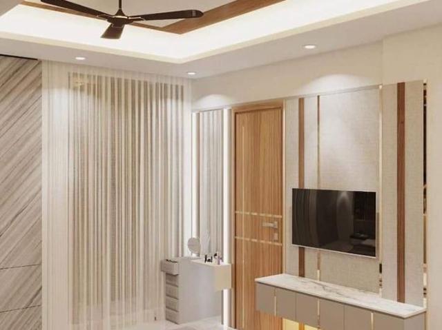 Flat for rent in DLF Capital Greens, Delhi