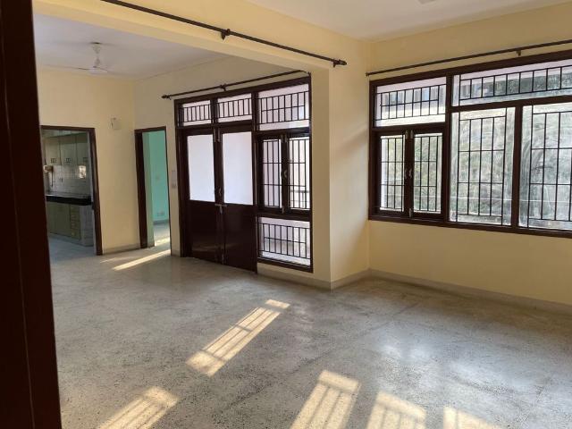 Flat for rent in Kamla Nagar, Delhi