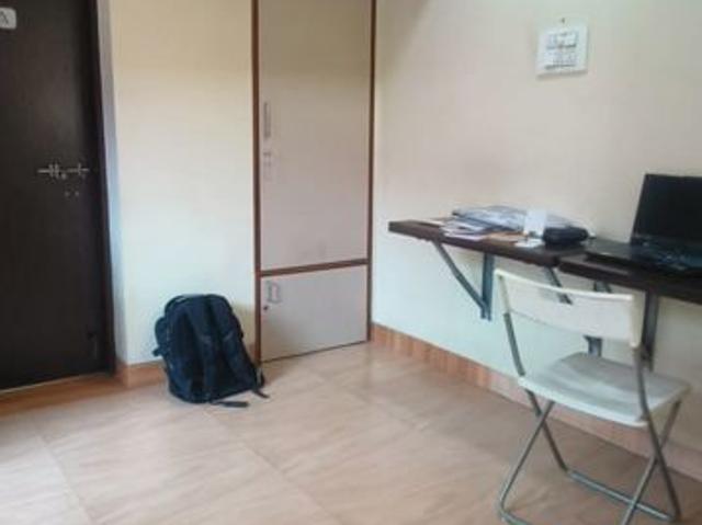 Flat for rent in Naupada, Thane