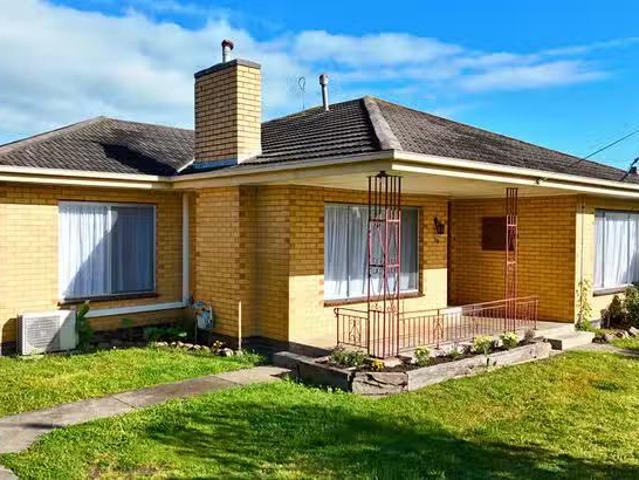 House for rent in Sale, Victoria