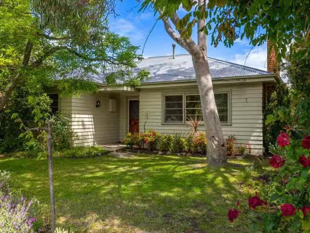 House for rent in Camerons Creek, Victoria