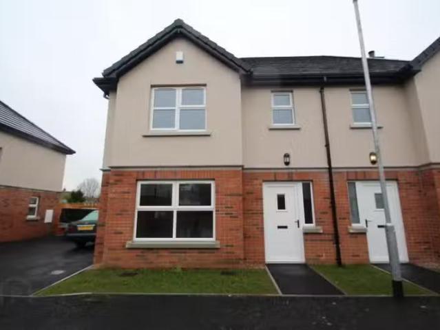 House to rent in Corry, Connacht