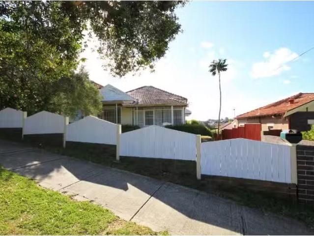 House for rent in Undercliffe, Sydney