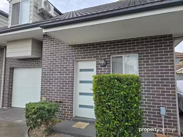 Condo for rent in Sydney, New South Wales