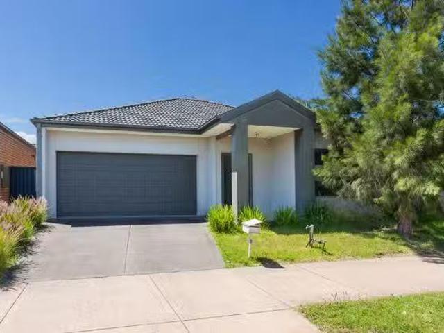 House for rent in Lakeside Estate, Melbourne