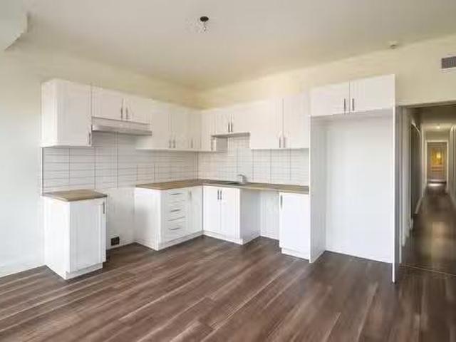 Apartment for rent in St. Leonard's, Quebec
