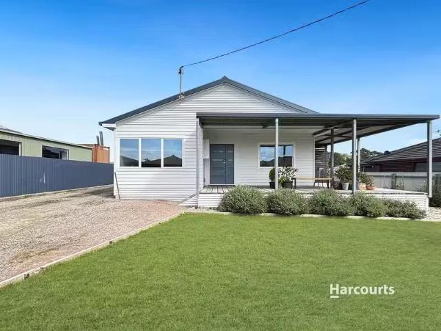 House for rent in Latrobe, Tasmania
