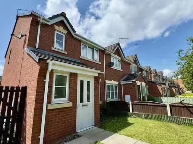 Apartment for rent in Hunts Cross, Calderstones