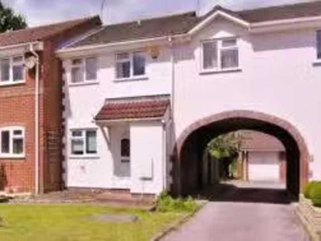Apartment for rent in Heol-las, Surrey