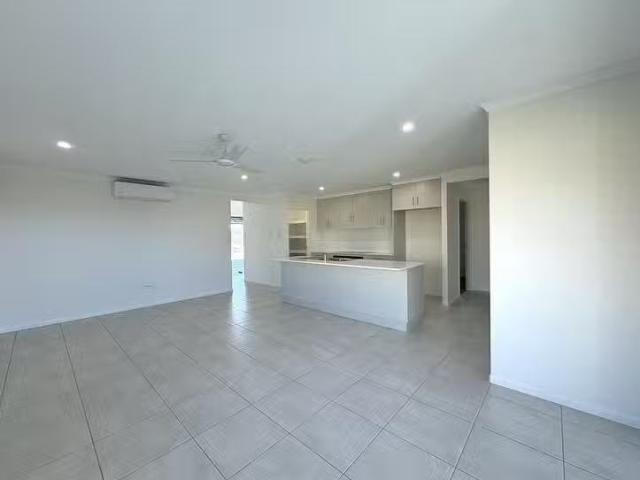 House for rent in Rasmussen, Queensland