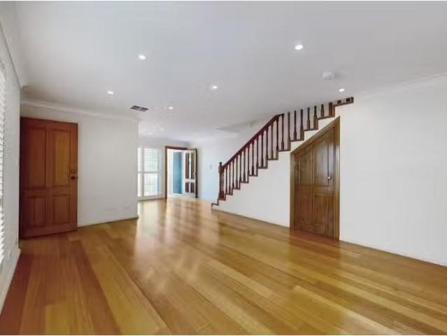 Condo for rent in Sydney, New South Wales