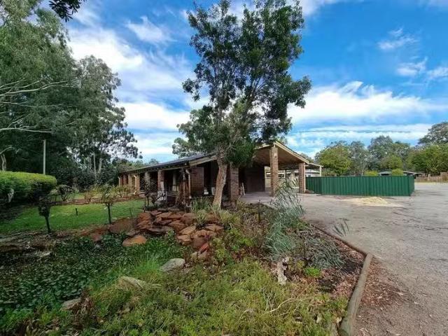 House for rent in Oakford, Western Australia