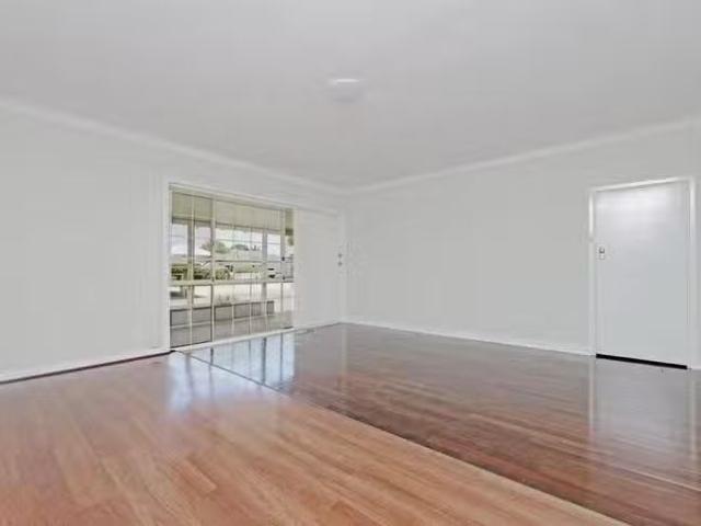 House for rent in Como, Western Australia