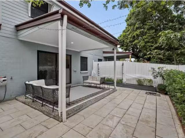 Condo for rent in Toombul, Queensland