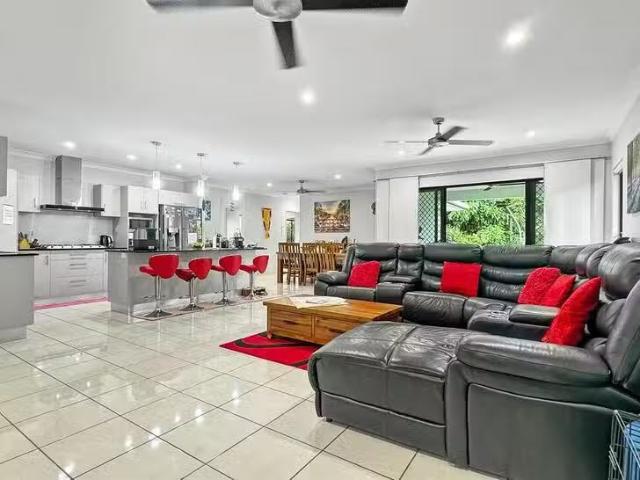 House for rent in Redlynch, Queensland