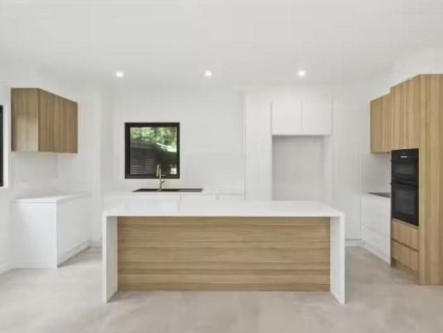 House for rent in Wollongong West, New South Wales