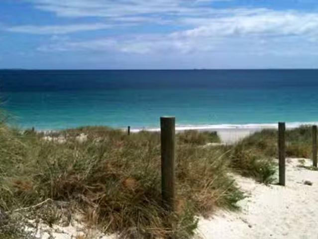 Apartment for rent in North Coogee, Western Australia
