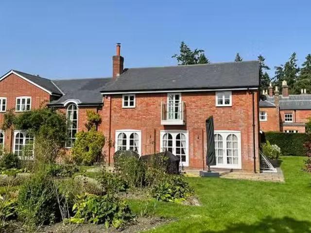 Apartment for rent in Spring Vale, Hampshire