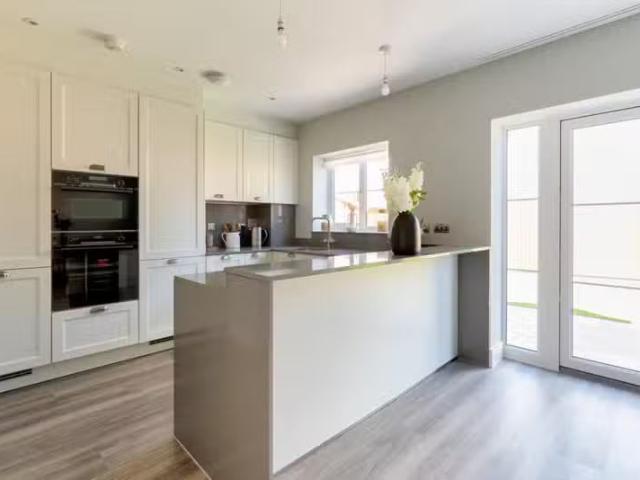 House for rent in Five Acres, Hertfordshire