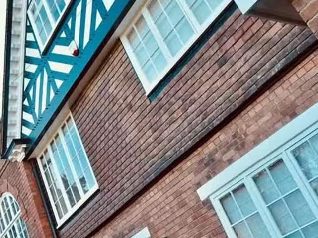 House for rent in Hough Green, Two Mills