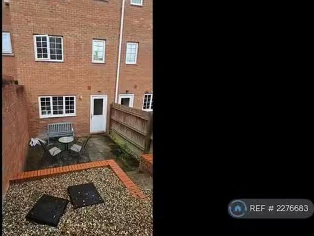 House for rent in Mile End, Fordham Heath