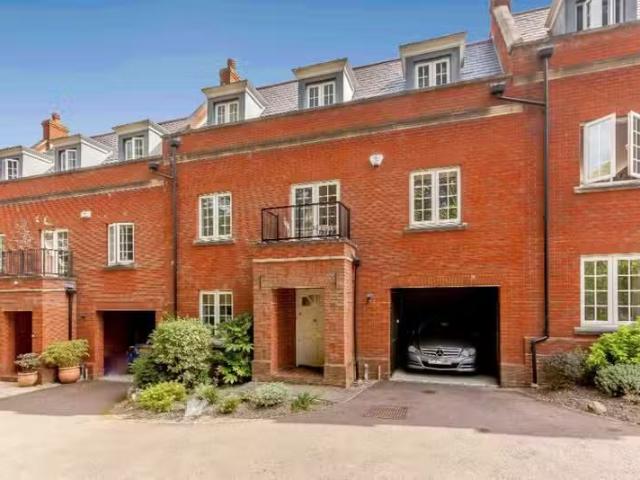 House for rent in Clements Park, Navestock Side