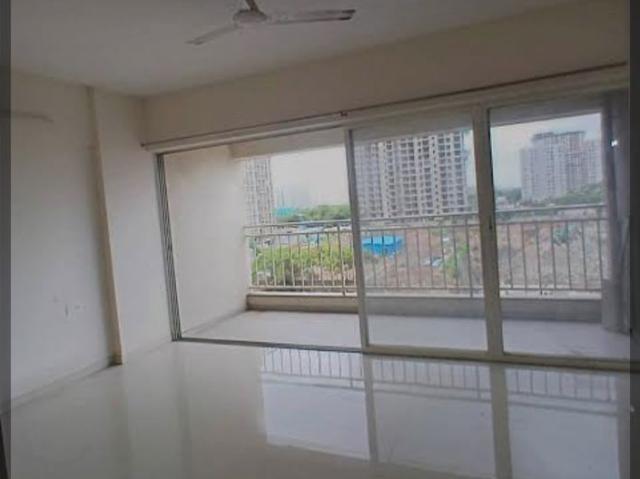 Flat for rent in Lodha Amara, Thane