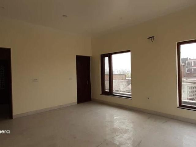 House for rent in Sector 46, Noida