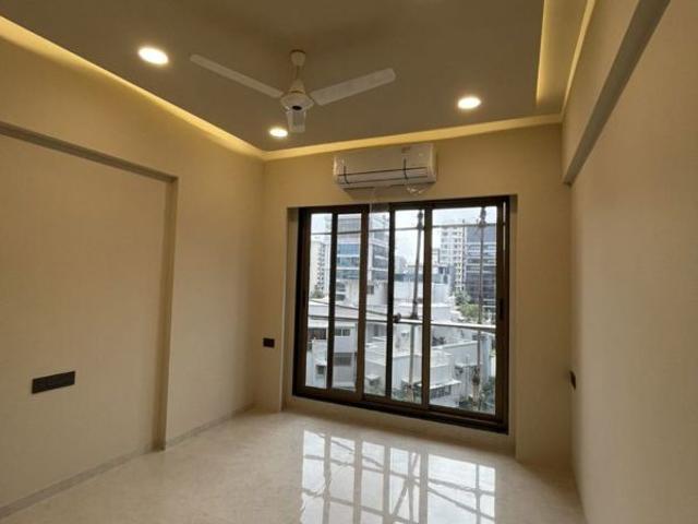Flat for rent in Khar, Mumbai