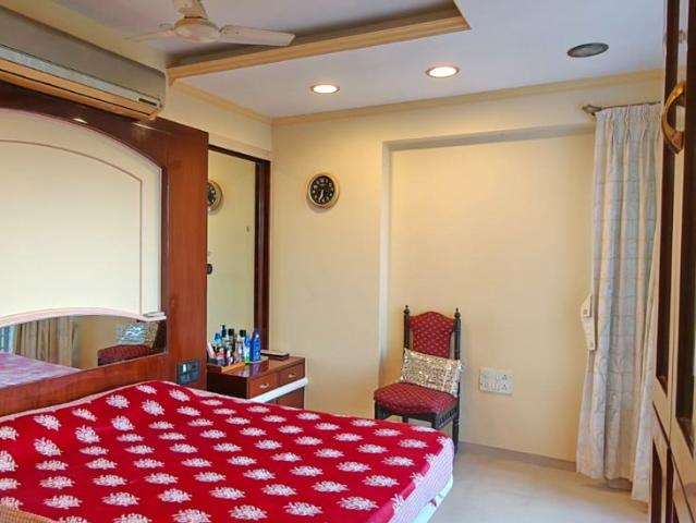 Flat for rent in Parel, Mumbai City District