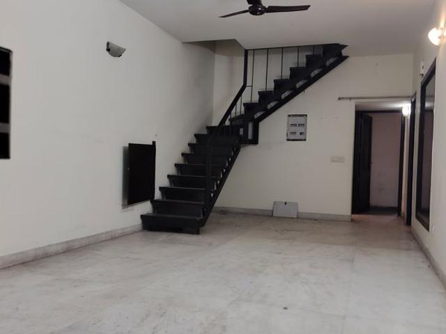 Flat for rent in Vasant Kunj, Delhi