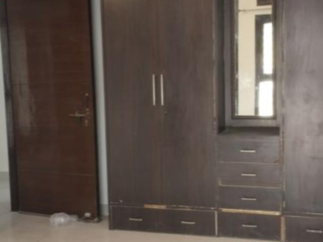 Property for rent in Deri