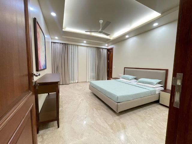 Property for rent in Defence Colony, Delhi