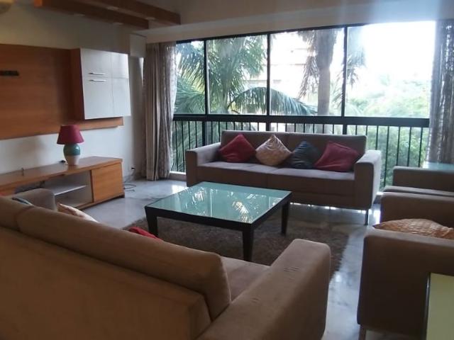 Flat for rent in Khar, Mumbai