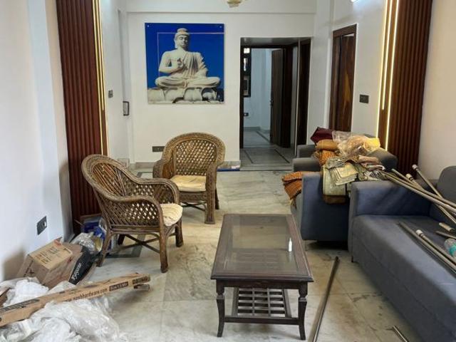 Flat for rent in South West Delhi, Deri